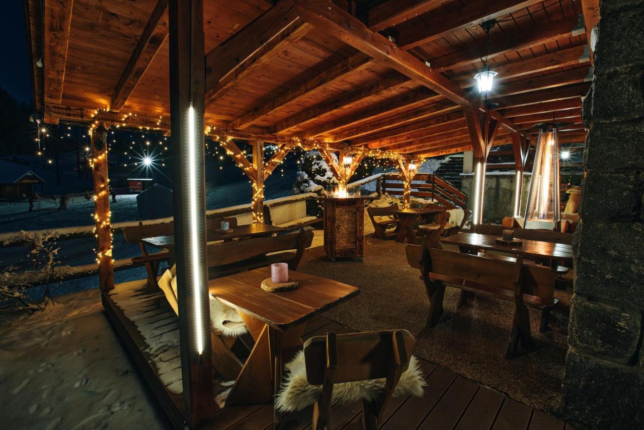 Pension & Restaurant Krakonos Harrachov Exteriör bild