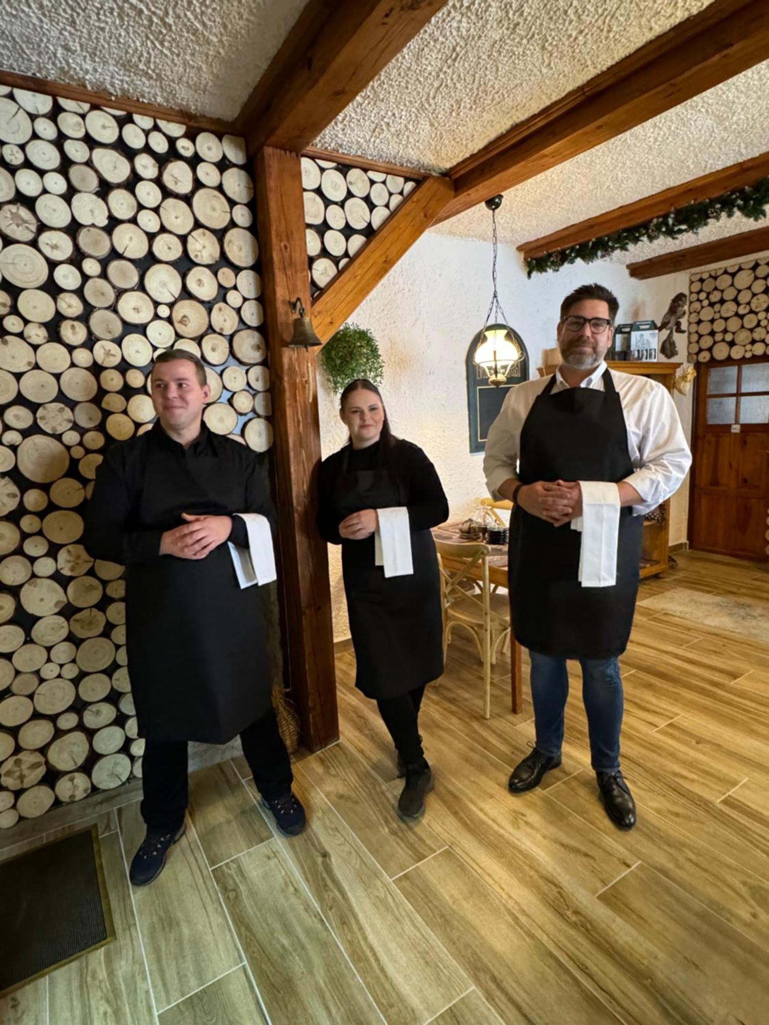 Pension & Restaurant Krakonos Harrachov Exteriör bild