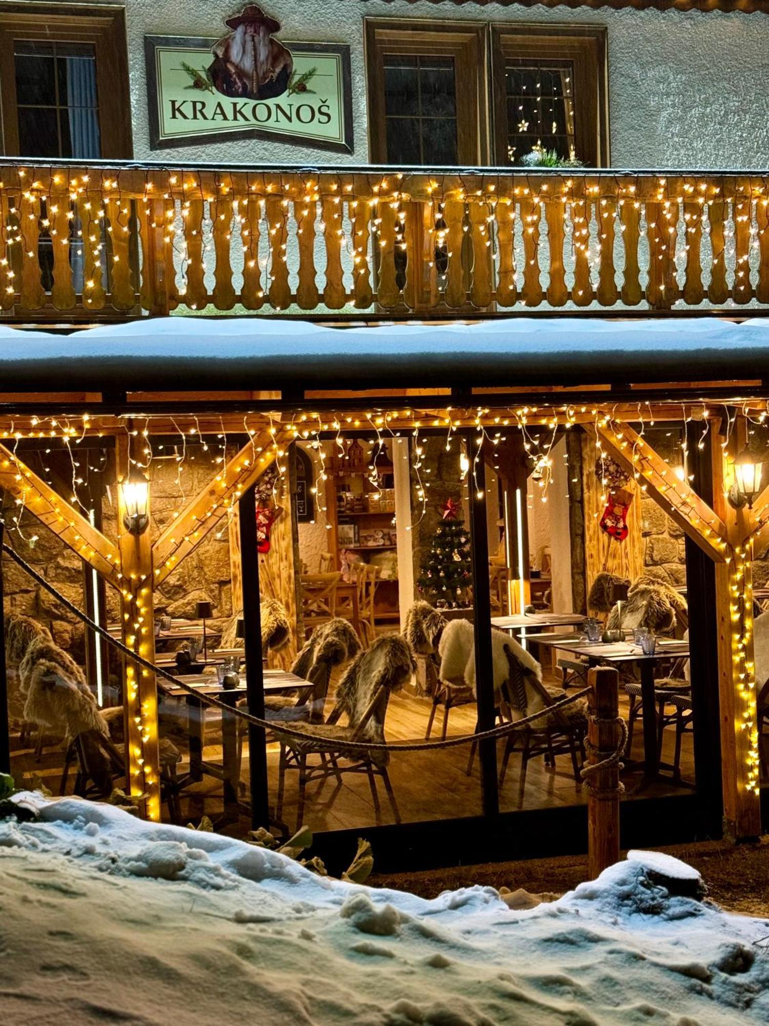 Pension & Restaurant Krakonos Harrachov Exteriör bild
