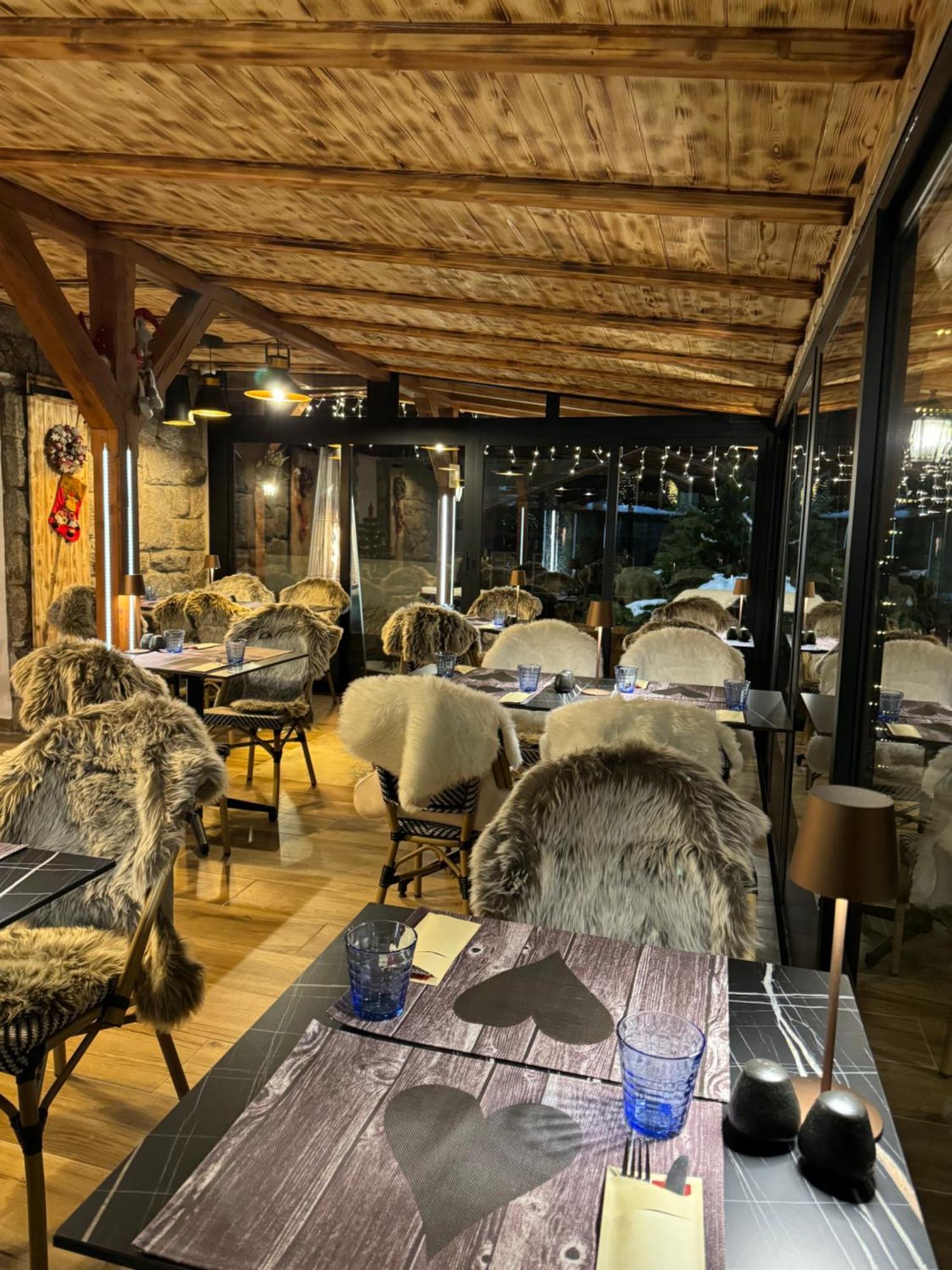 Pension & Restaurant Krakonos Harrachov Exteriör bild
