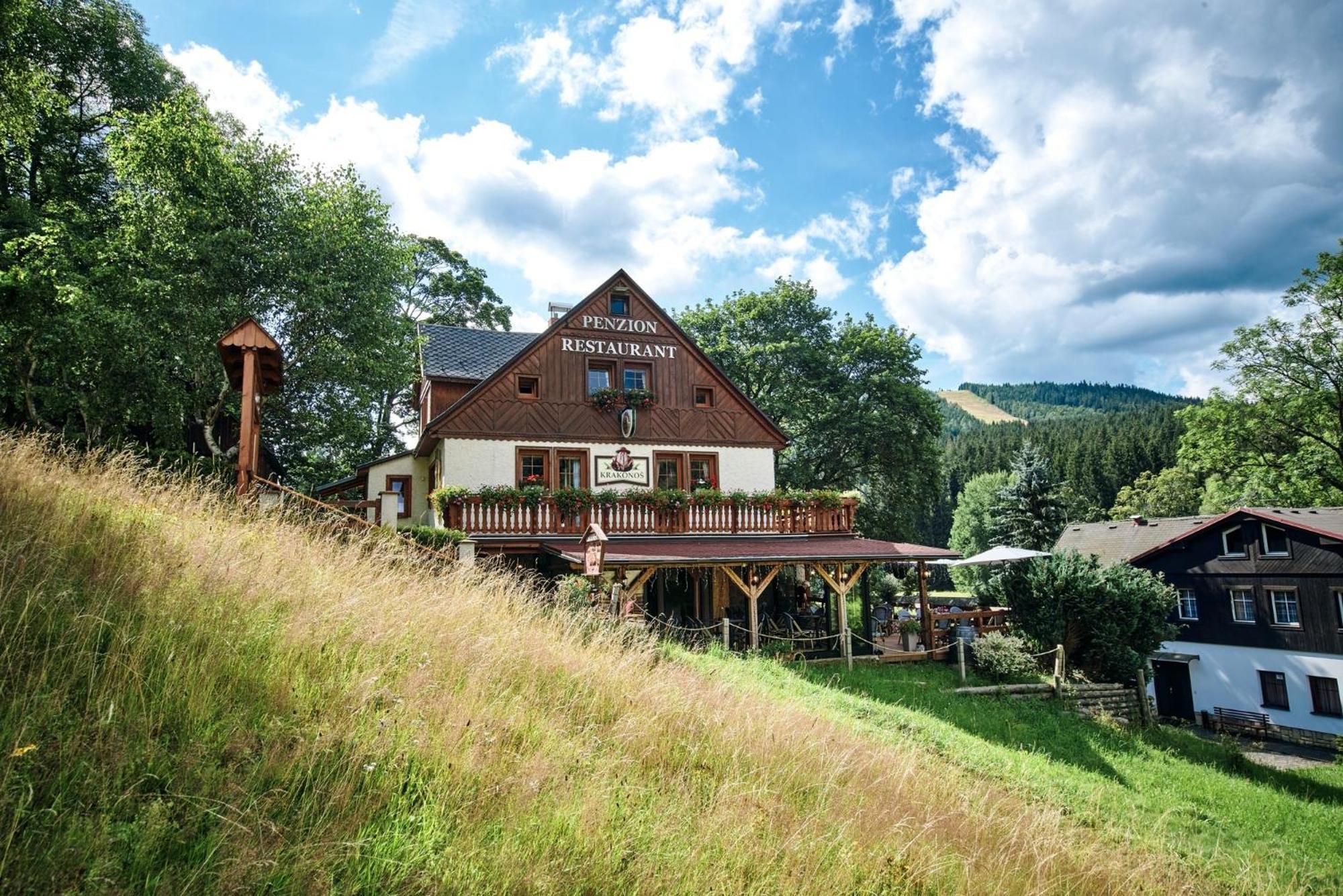 Pension & Restaurant Krakonos Harrachov Exteriör bild